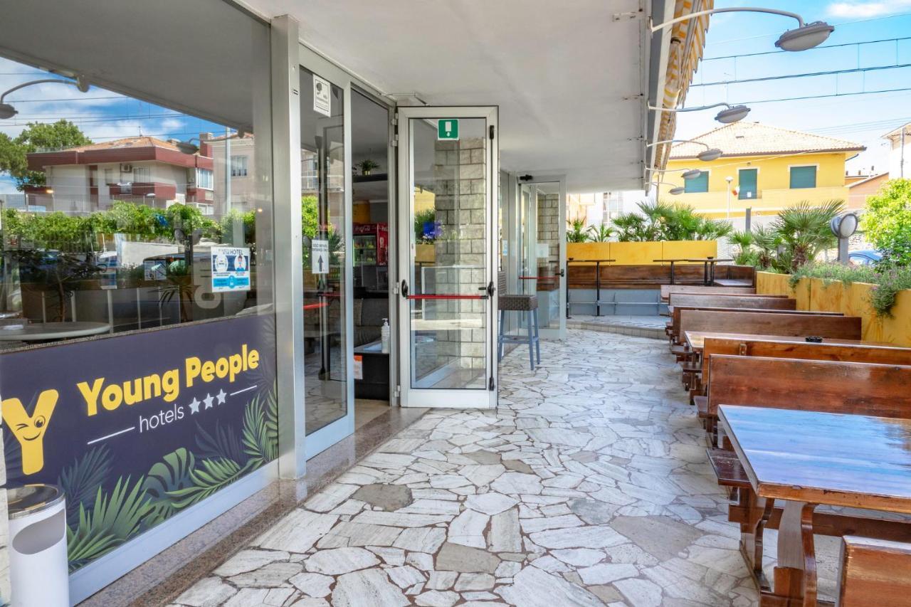 Hotel Morfeo - Young People Hotels (Adults Only) Rimini Exteriör bild